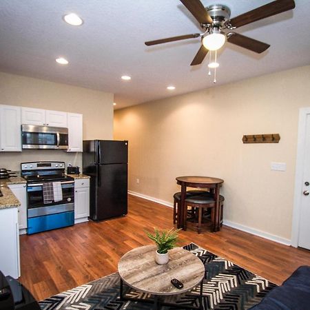 דירות סן אנטוניו Hackberry St #A Renovated 2Br/2Ba Near Downtown מראה חיצוני תמונה