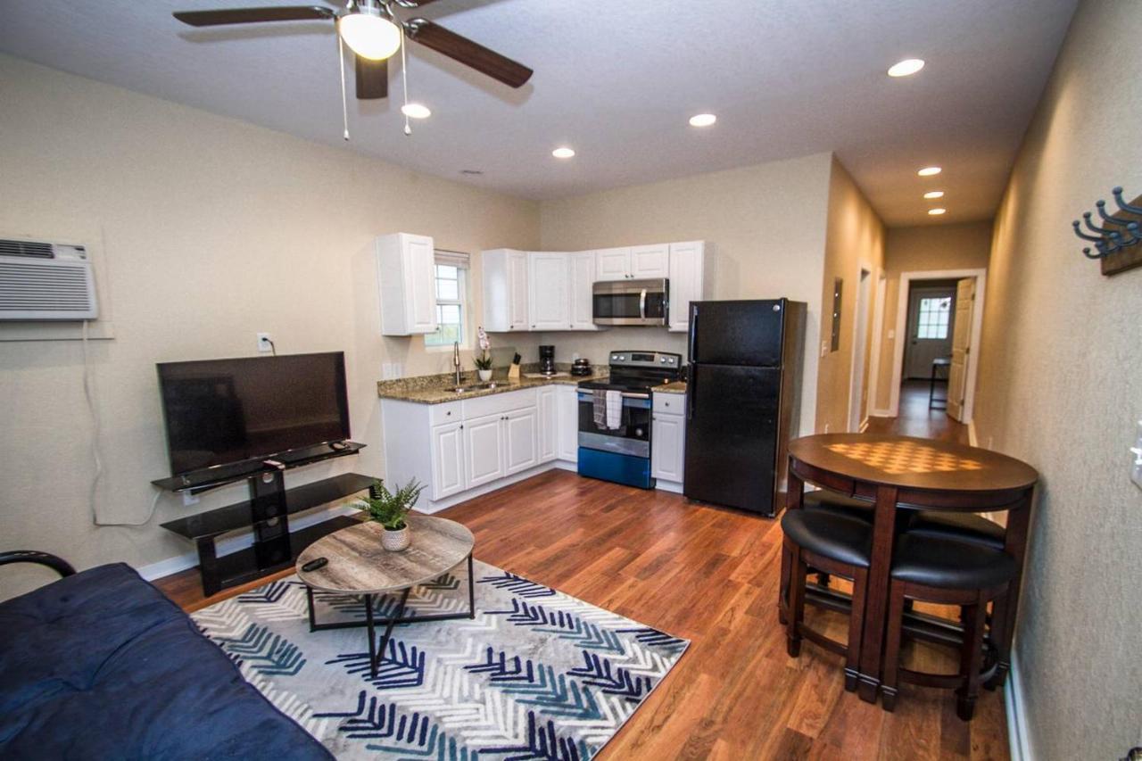 דירות סן אנטוניו Hackberry St #A Renovated 2Br/2Ba Near Downtown מראה חיצוני תמונה